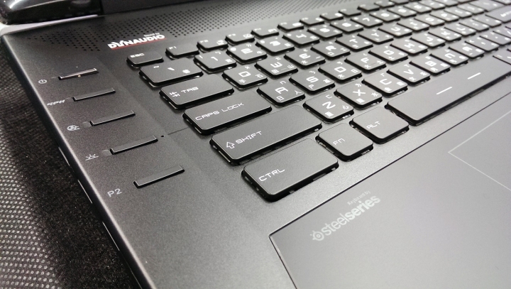 繪圖巨無霸，msi WT72-2OM 微開箱