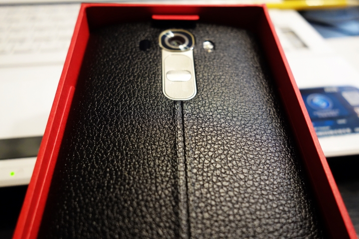 LG G4 極碳黑 開箱(贈品一起開)