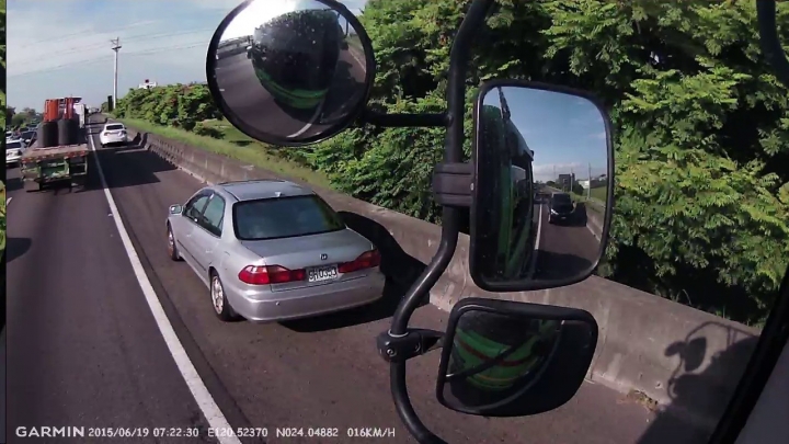 為什麼檢舉這些車輛走路肩沒有開罰?