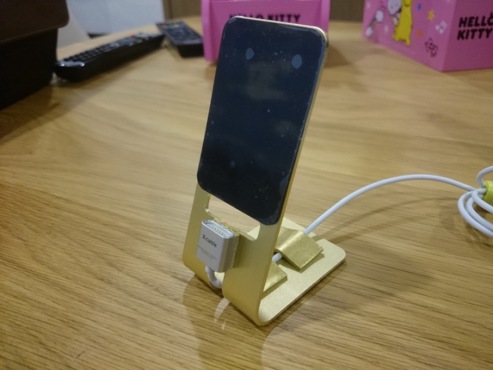 [DIY]Z4 Tablet平板沒磁充？沒關係！我們自己來！