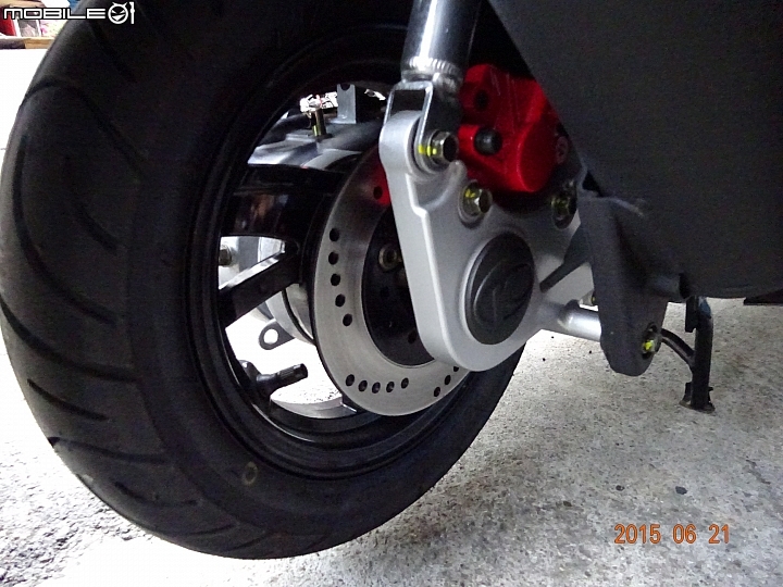 紅通通的小車  VJR 125  不專業開箱文
