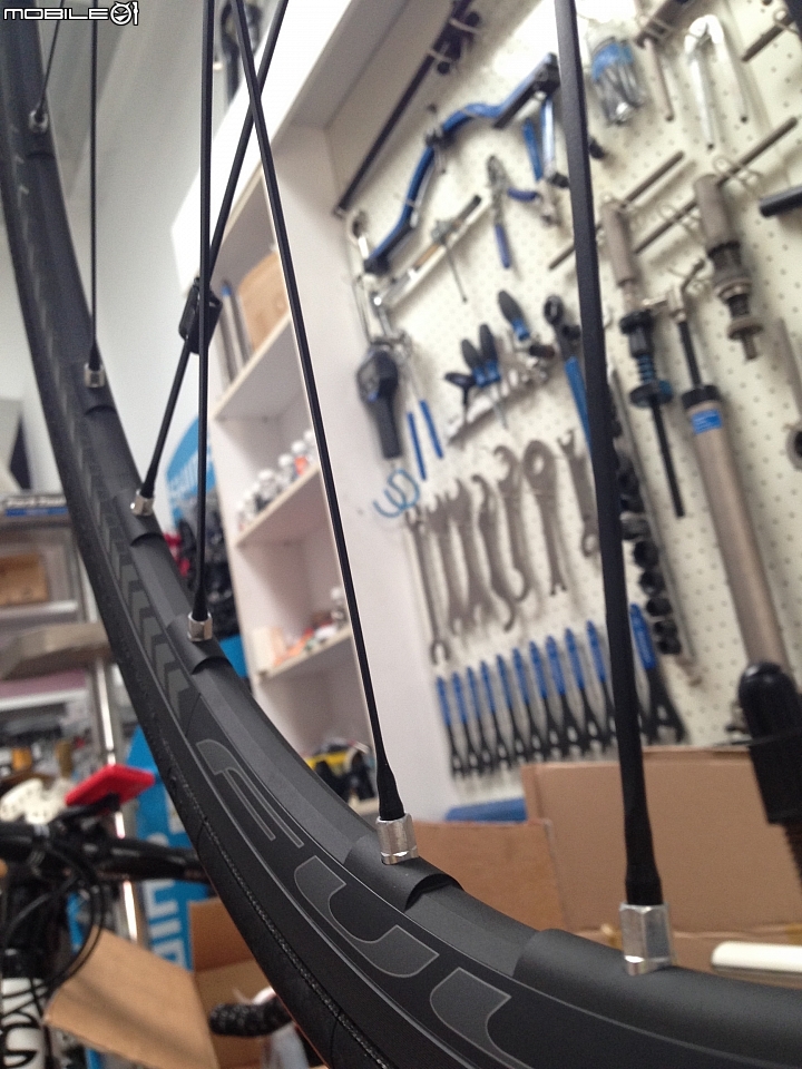 [開別人的箱]2015 Fulcrum Racing ZERO nite(暗黑跑零）