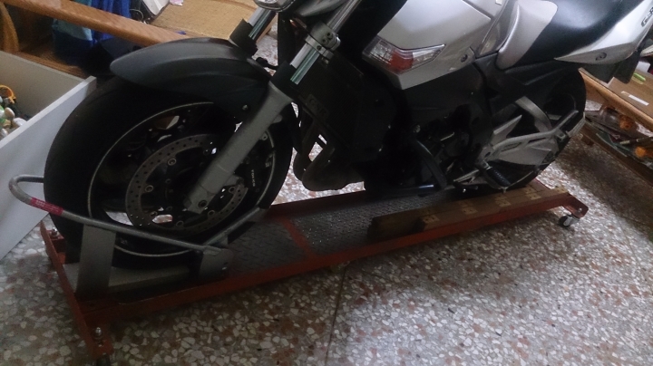 鹹鹹沒事GSR600無線電上身