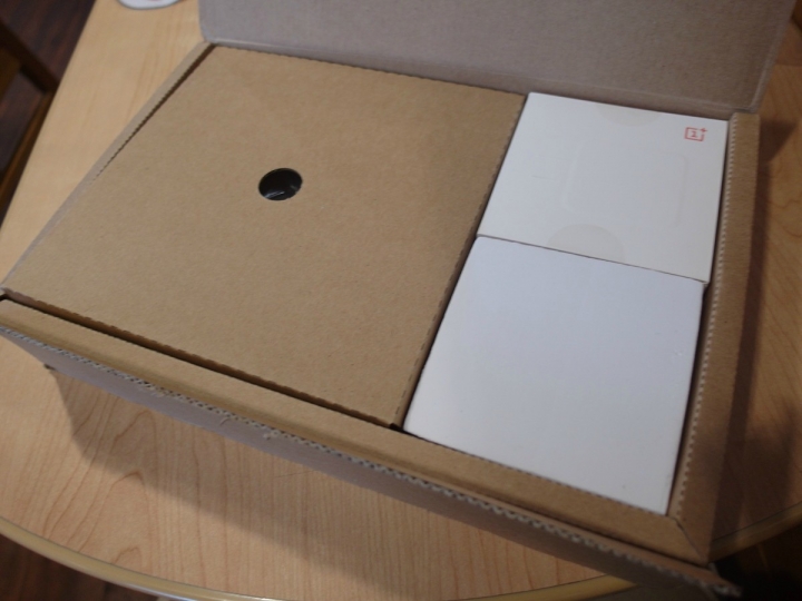 Find 7a的雙生兄弟  一加手機OnePlus One的開箱 體驗 照相分享