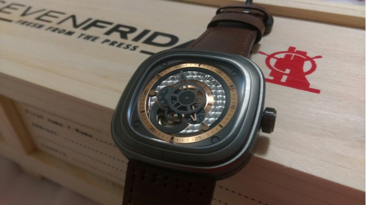   追求的是一種生活態度Sevenfriday P2