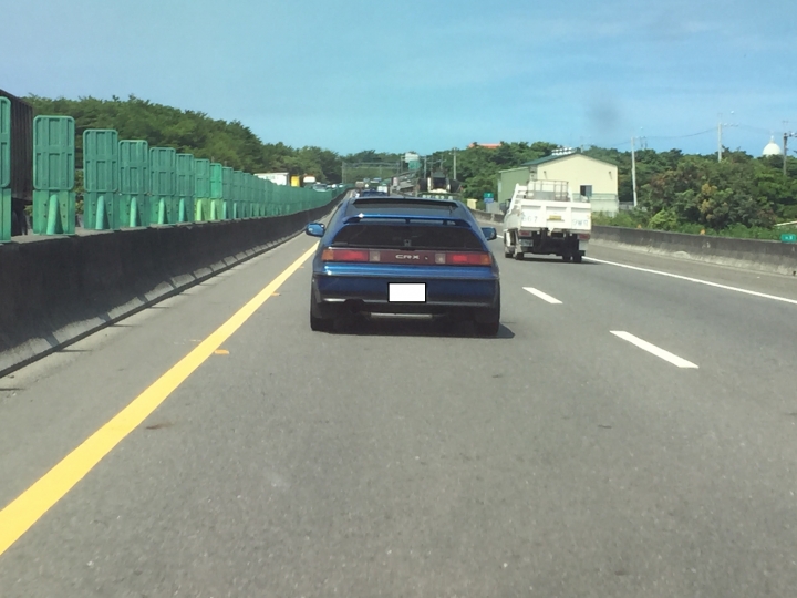 第一次見到這台車耶!
