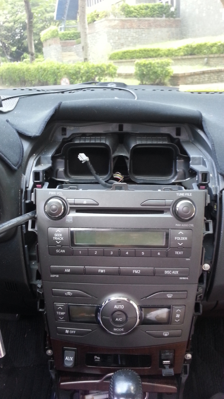 Altis 10.5代原廠音響DIY更換 8吋安卓觸控導航機