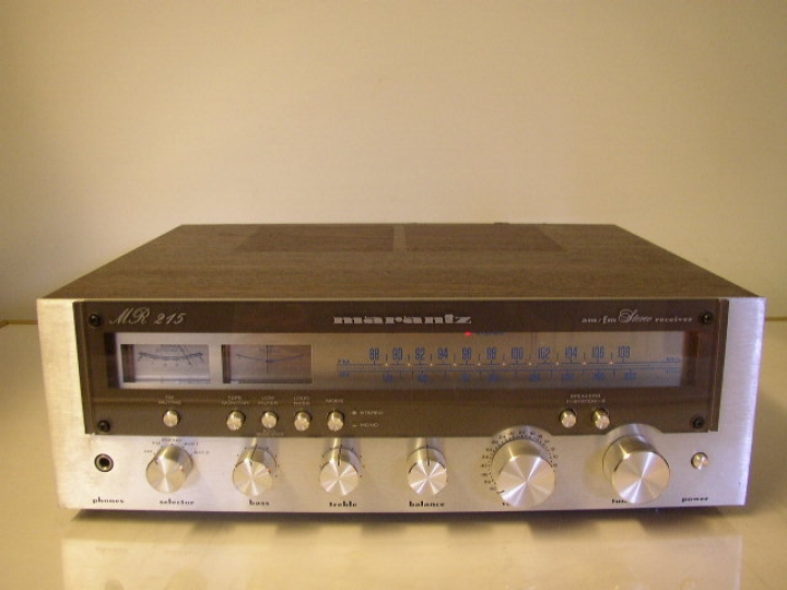 SONY BRAVIA TV 連接Marantz MR 215 沒有聲音?