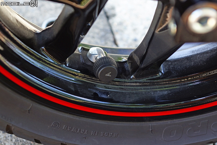 為行車安全把關 維迪歐SAFE TPMS-M1 胎壓監測器試用