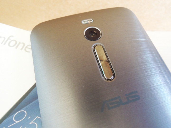 ZenFone2 4G/32G 誰能比我快送修?! 6/18已換新!