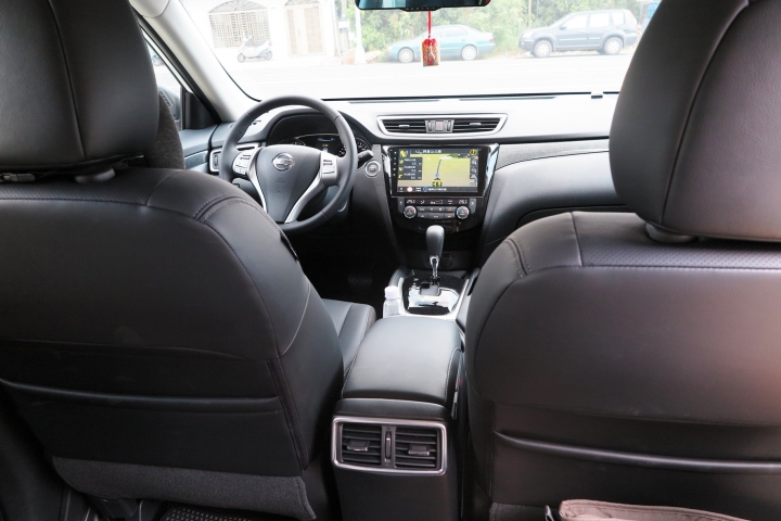 Nissan X-trail 2.0-連假阿里山觀日出