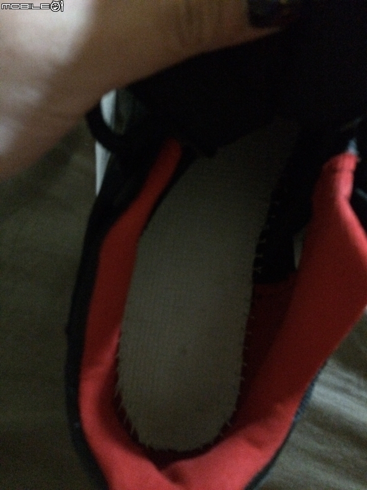 請幫鑑定aj11 low bred真偽