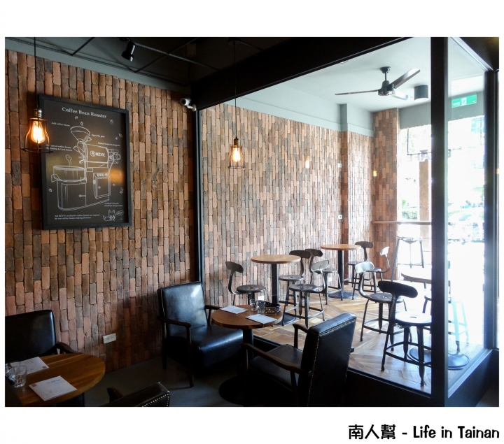 【台南市安平區-美食】不用特地去高雄，台南也有了~REVE黑浮咖啡(永華店)