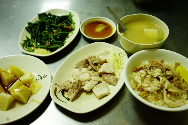 來去嘉義吃劉里長火雞肉飯