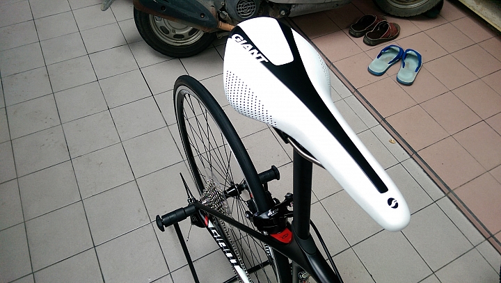 [簡單開箱] 2016 Giant TCR Advanced 2