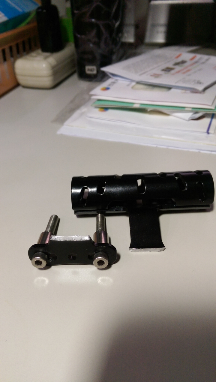 我的捷安特車燈延伸座噴掉了