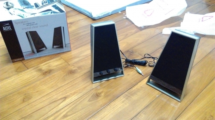 [開箱]ALTEC LANSING vs2620