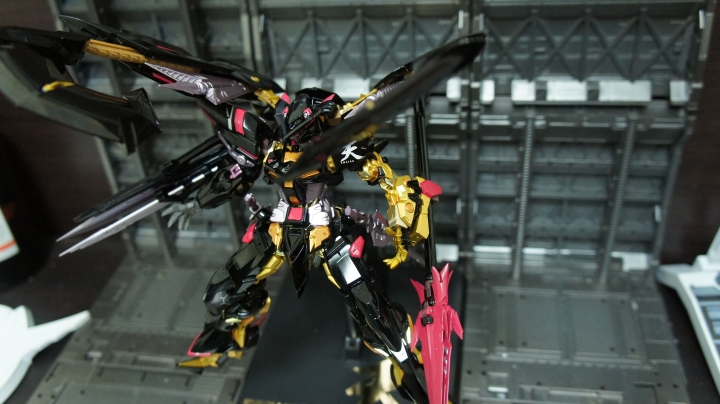 MB 1/100 金異端天密娜機