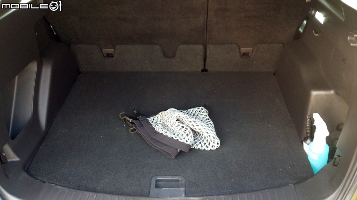 [開箱] Ford Kuga 專用 PA&A 固定網 (後備箱/後車箱)