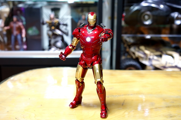 (圖多) 開箱! hot toys 鋼鐵人 限定版合金馬克3