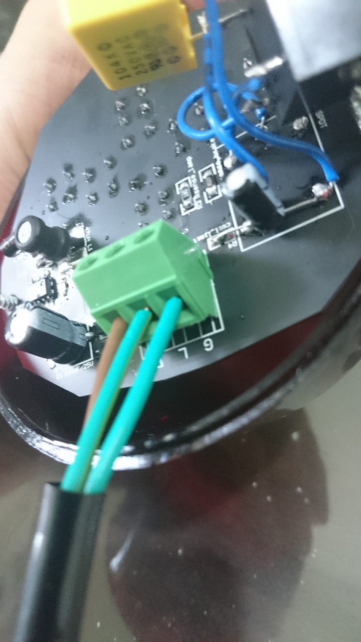 [DIY]原廠燈殼直上！野狼尾燈LED改裝模組！