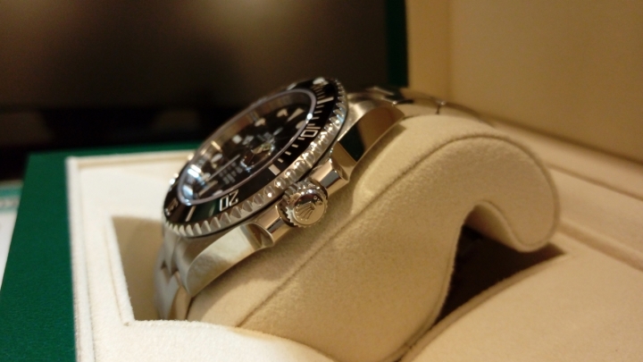[開箱]人生第一支機械錶就上勞 ROLEX 116610LN