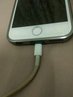 KUKE 酷能量 i phone手機殼+行動電源