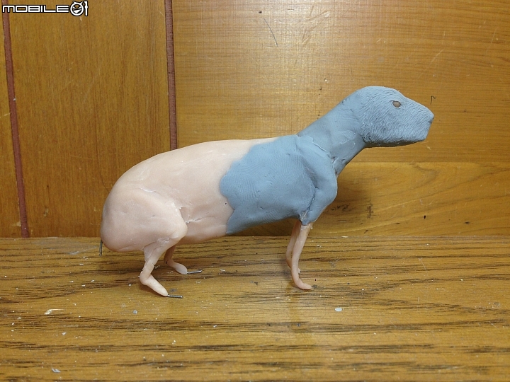 [動物創作]水中的...豬?1/10水豚