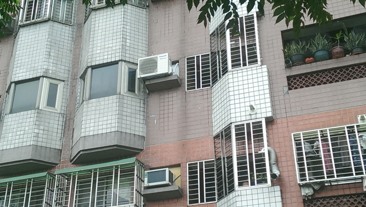 這樣安裝冷氣有無問題?危險性?