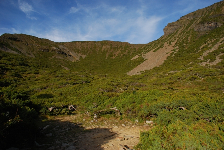 雪山主,東峰