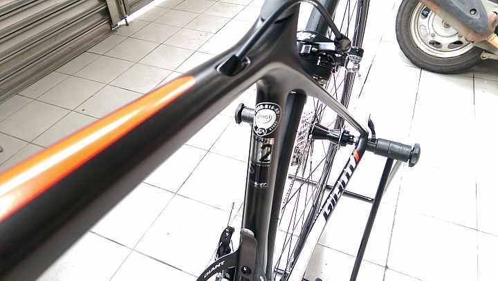 [簡單開箱] 2016 Giant TCR Advanced 2