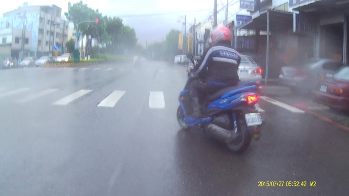 發現野生的G6 ABS版本 測試車