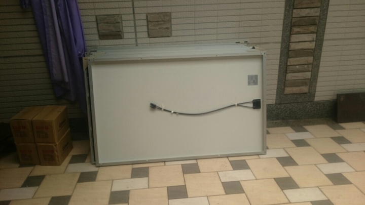 2015/08/28 更新 我的太陽能發電系統開箱(太陽能板維修DIY  )