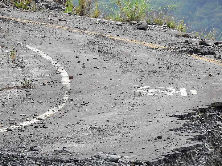 Nikon P900紀錄88風災後南橫公路復原情形