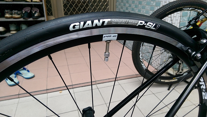 [簡單開箱] 2016 Giant TCR Advanced 2