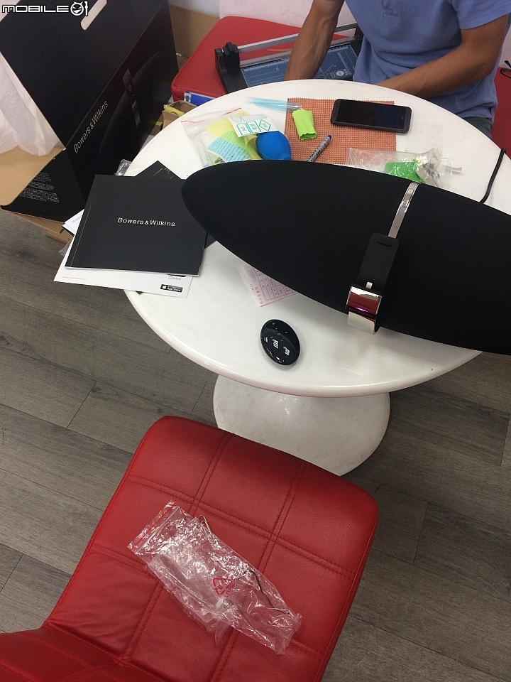 【微開箱】Bowers&Wilkins Zeppelin Air Lightning版 (比較Marshall Woburn、Corsair SP2500)