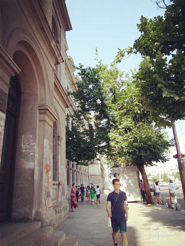 ●漫遊布加勒斯特 Discover "Red Bucharest" with 'green' transportation
