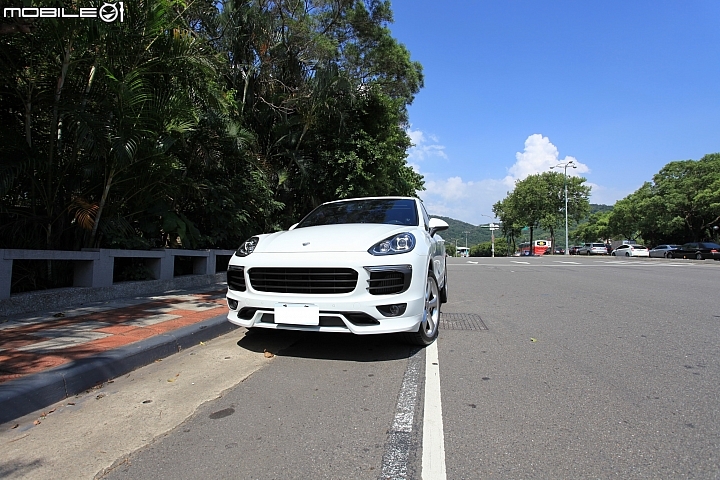 2015 Cayenne TechArt Body kit 1 開箱@TW