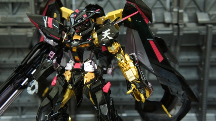 MB 1/100 金異端天密娜機
