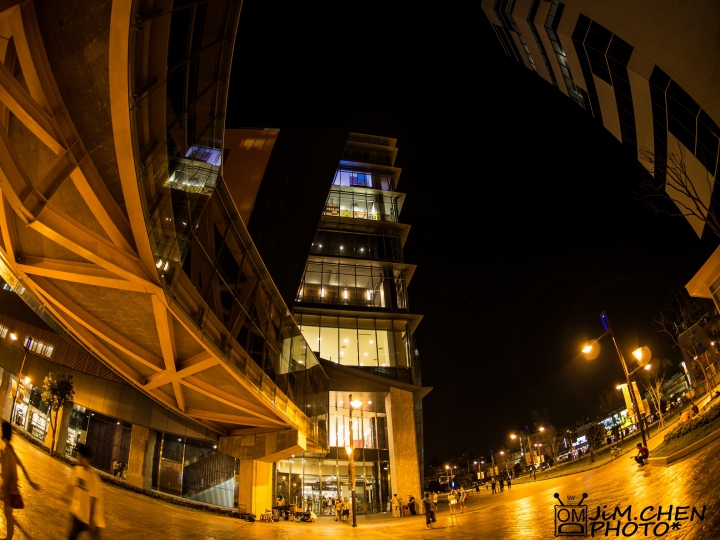 Olympus M.Zuiko 8mm F1.8 Fisheye PRO 開箱