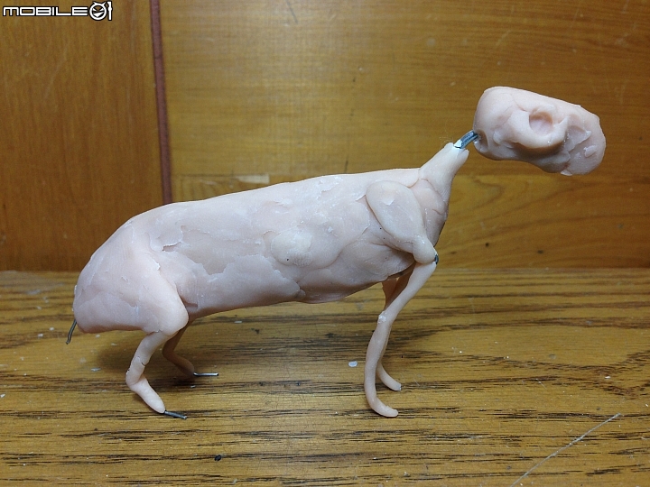 [動物創作]水中的...豬?1/10水豚