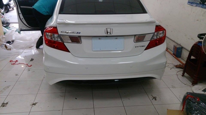 HONDA CIVIC VTIS 9.5-特仕版S 雲朵白 開箱