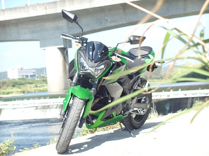 靜態開箱文 2015 KAWASAKI Z300