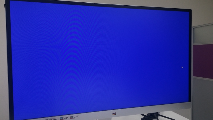 新分享25吋時尚大螢幕 ViewSonic VX2573-shw