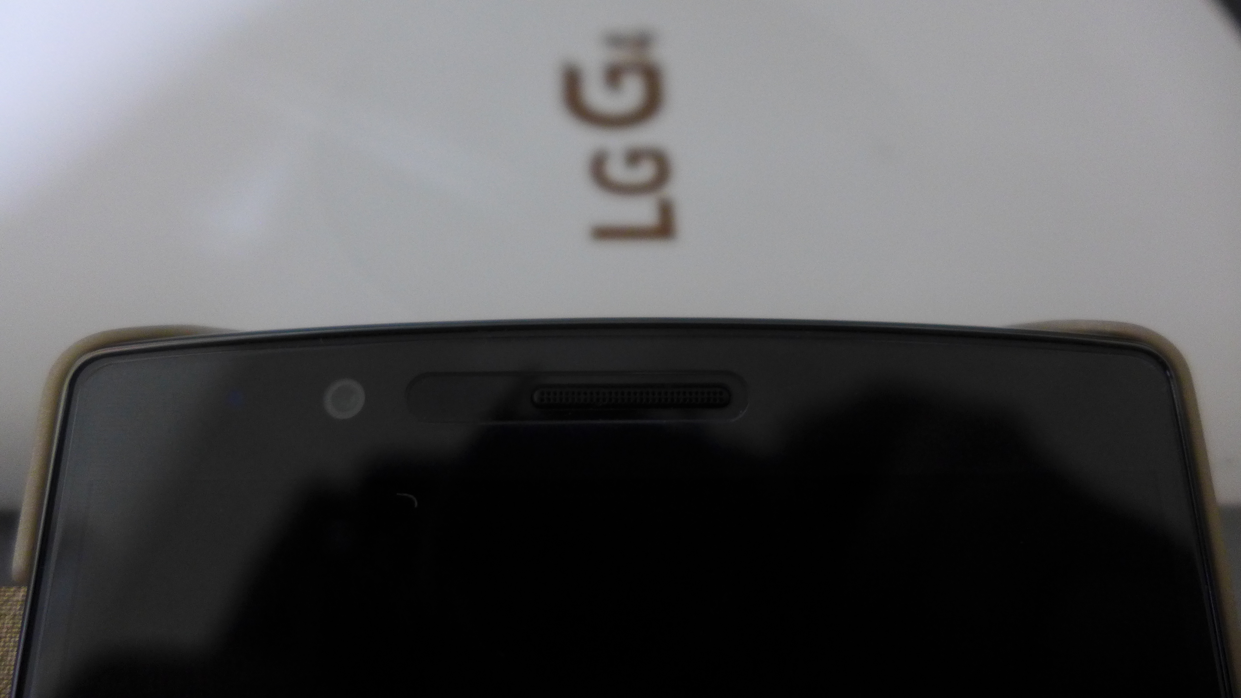 G4 簡易開箱 + 保護貼保護套