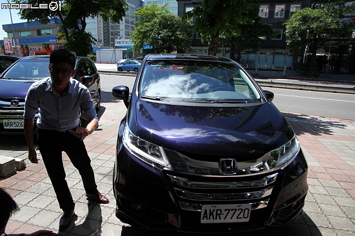日本原裝Honda ODYSSEY 家庭試駕試乘體驗心得