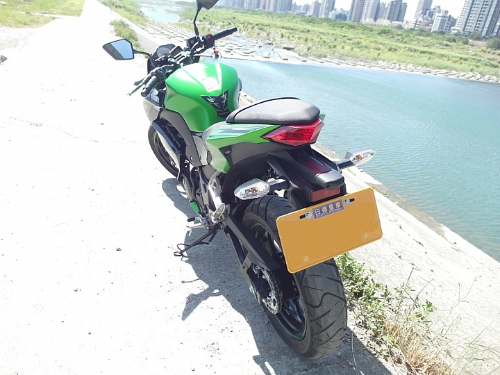靜態開箱文 2015 KAWASAKI Z300