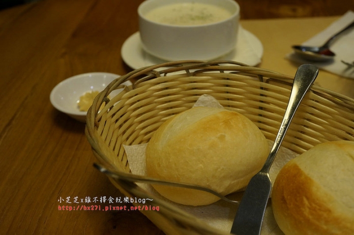 【桃園美食】蘆竹南崁~台茂6F主題餐廳 NINI 尼尼義大利餐廳台茂店~大份量義大利麵吃的飽飽飽喔^0^