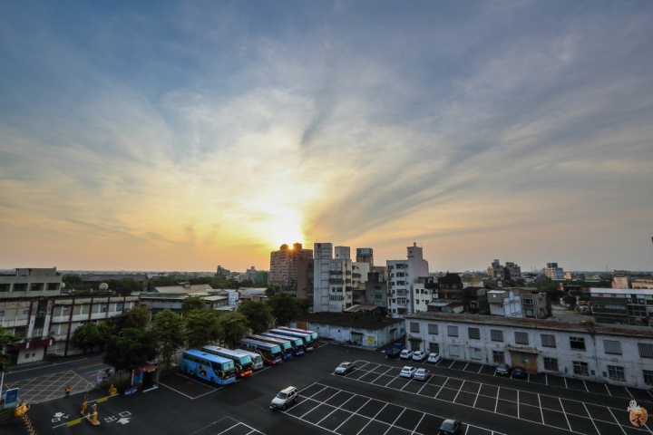 [宜蘭]羅東夜市附近的旅館--第五季國際旅店  by蛋拔