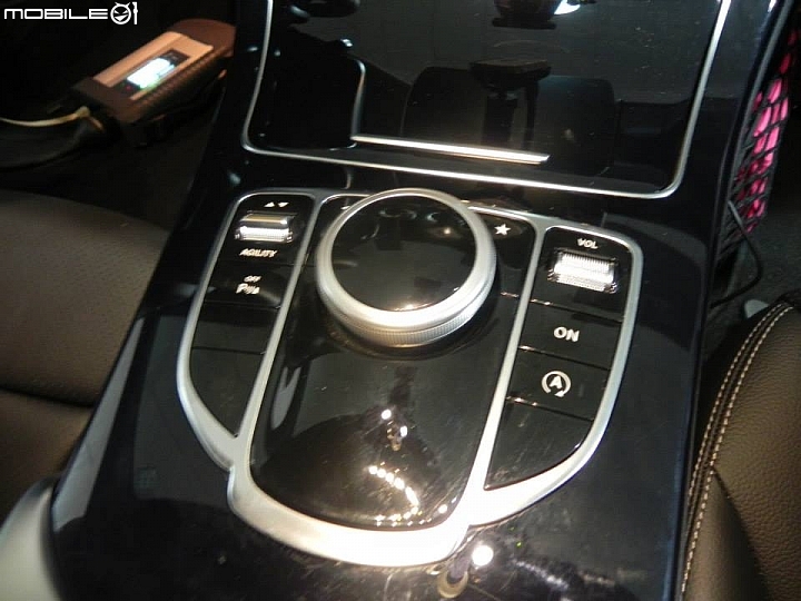 W205 C250升級COMAND NTG5.0